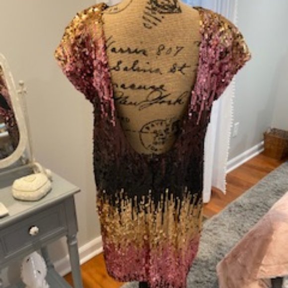 Tobi Matte Sequin Ombre Backless Shift Dress - Picture 2 of 4